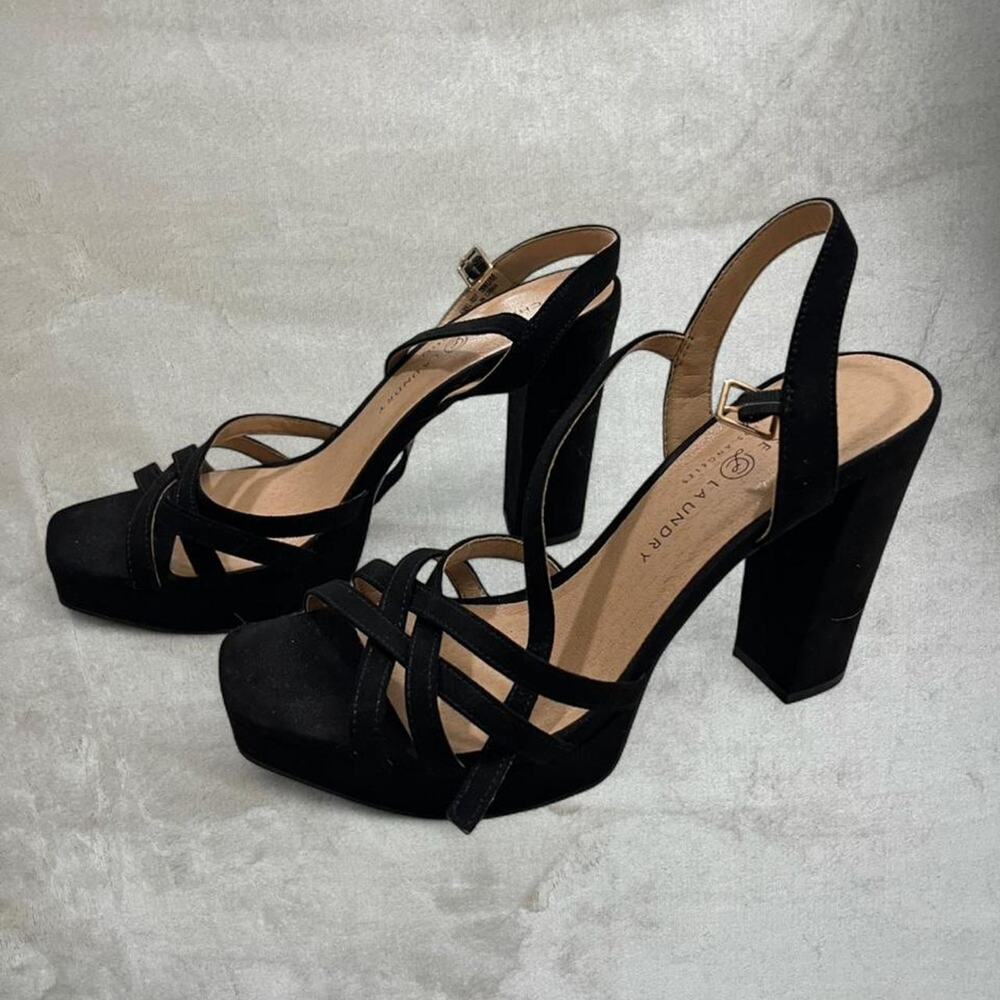 Black Chinese Laundry Heels with a 4.5 inch heel